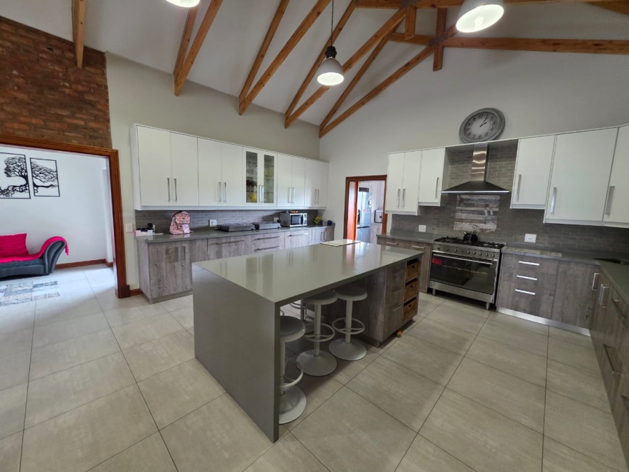 4 Bedroom Property for Sale in Heron Banks Golf Estate Free State